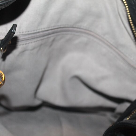 New w Tag $278 VINCE CAMUTO So Soft Black Lamb Leather Eliza Tote Shoulder Bag - Picture 5 of 10